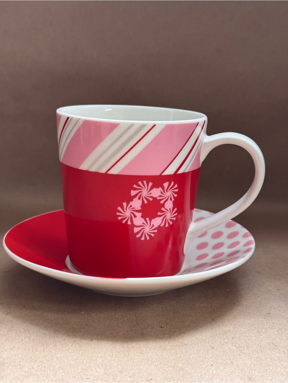 Starbucks 2007 Holiday Collection Red & Pink Peppermint Candy Mug & Saucer 10 oz